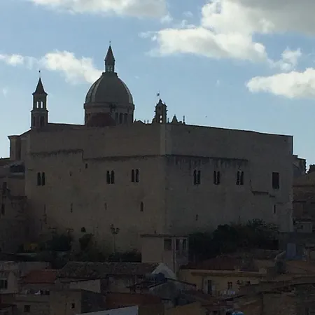 Le Di Via Veneto * Favara